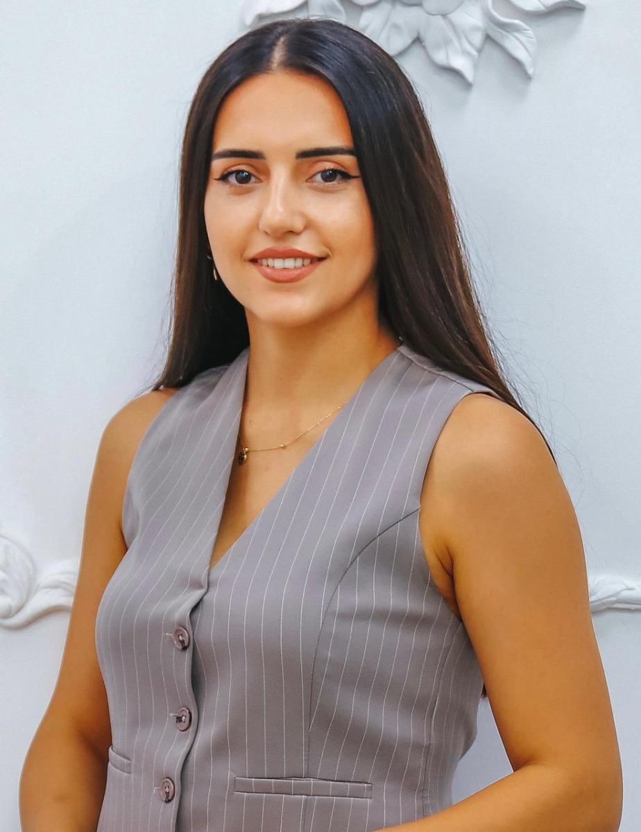 Zümrüd Q.